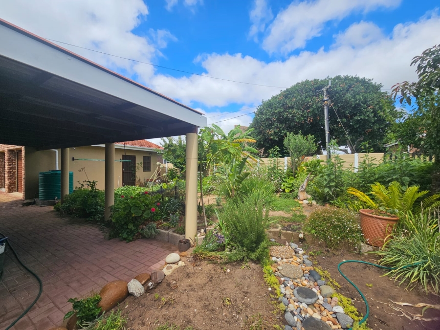 3 Bedroom Property for Sale in Stilbaai Wes Western Cape